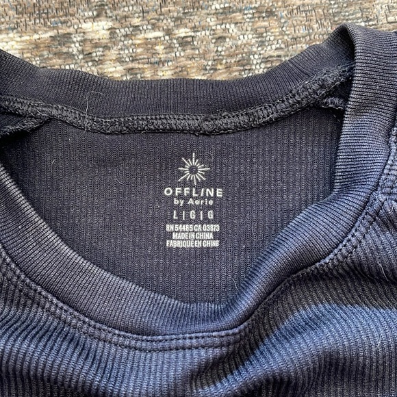 Offline by Aerie ribbed cropped long sleeve shirt- Women’s Large - Picture 2 of 3